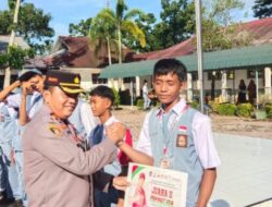 Waka Polres Tanjung Balai Inspektur Upacara di SMAN2 Tanjung Balai