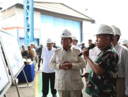 Menteri Pertahanan Mengunjungi PT PAL Indonesia