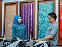 Pj. Ketua TP PKK Batu Bara Tinjau Produk UMKM