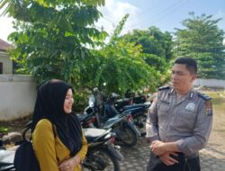 Polisi RW Polsek Labuhan Ruku Cooling System Sambang ke Masyarakat di Desa Petatal