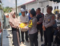 Kapolres Batu Bara Melayat Ke Rumah Duka Orang Tua Personil Polres Batu Bara