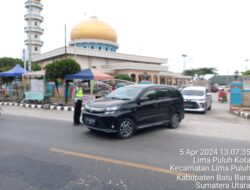 Saat Ibadah Sholat Jumat Sat Lantas Polres Batu Bara Arus Lalu Lintas