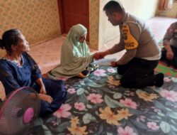 Kapolres Melayat Orang Tua Personil Polres Batubara