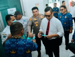 Jenguk Korban Kebakaran di RSUD, Pj. Bupati Batubara & Kapolres Berikan Taliasi