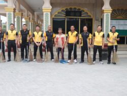 Personil Polres Batubara Bhakti Religi. Gotyong Rumah Ibadah
