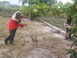Camat Lima Puluh Pesisir Pimpin Gotong Royong
