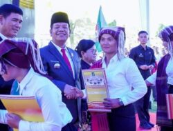 Bupati Simalungun Serahkan SK dan Melantik 1.175 Orang P3K