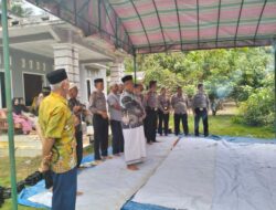 Kapolres Batu Bara Melayat Ke Rumah Duka Orang Tua Personil Polres Batu Bara