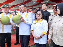 Bupati Simalungun Buka Secara Resmi Pasar Tani dan Bazar Panen Petani Tahun 2024.
