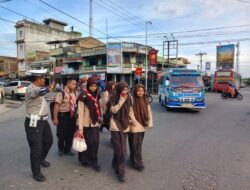 Satlantas Rutin Lakukan Pengamanan Setiap Persimpangan