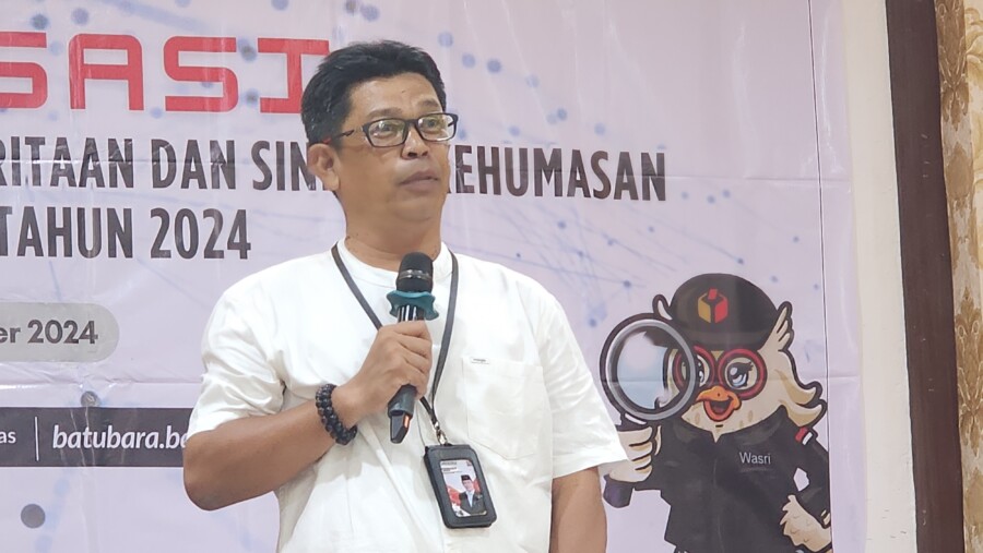 Mewakili Ketua Bawaslu, Muksin Kalid Kordiv HP2H membukan acara sosialisasi dengan media,Selasa (22/10/2024)