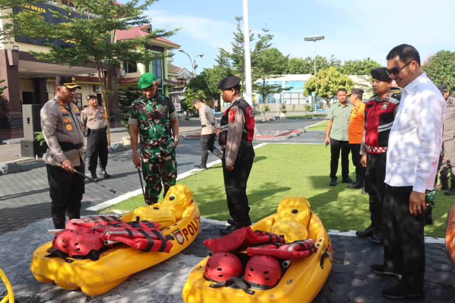 Kapolres Batubara AKBP Taufiq Hidayat Thayeb Cek Persiapan Penanggulangan Bencana, Kamis (17/10/2024)