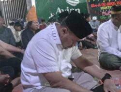Baharuddin – Syfarizal Hadiri Tahlilan Untuk Almarhum OK Arya 
