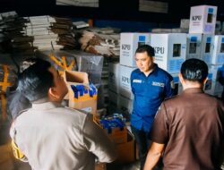 Pastikan Persiapan Pilkada Berjalan Lancar, Pj. Bupati Heri Kunjungi Langsung Gudang Logistik KPU
