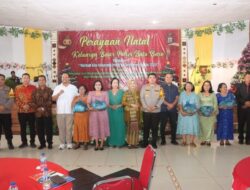 Bersama Bupati Terpilih Kapolres Hadiri Perayaan Natal di Gereja HKBP Lima Puluh