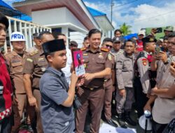Samapta Polres Batubara Pengamanan Unjuk Rasa, Kades Minta Mundur
