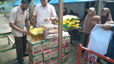 Sat Narkoba Polres Batu Bara, Berbagi Paket Sembako Di Jumat Berkah