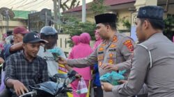 Kapolres Batubara & Ketua Bhayangkari Cabang Batubara Bagikan Takjil Saat Ngabuburit