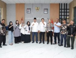 Dukung Anak Batubara Kuliah di China, Bupati Berikan Beasiswa 