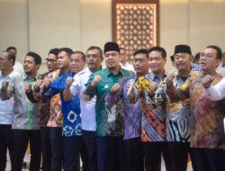 Menteri Koperasi RI Serahkan 29 Akta Pendirian Koperasi Merah Putih untuk Kabupaten Batu Bara