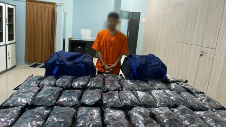 Pelaku dan barang bukti yang disita,Minggu (8/6/2025)
