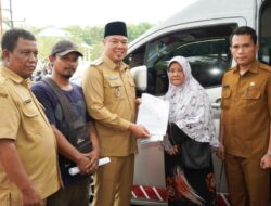 Kembali, Bupati Ramaikan Kantor Camat Sei Balai Melayani Masyarakat