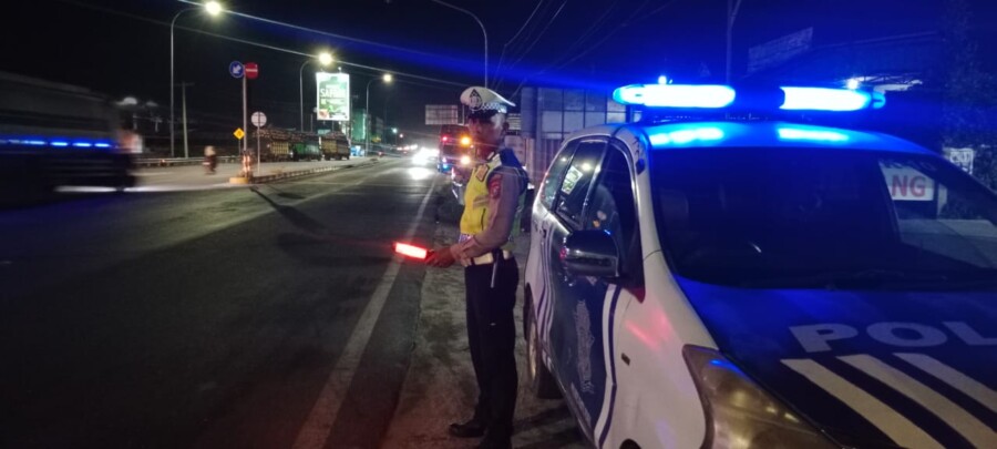 Personil satlantas Patroli malam hari antisipasi laka,Selasa (10/6/2025)