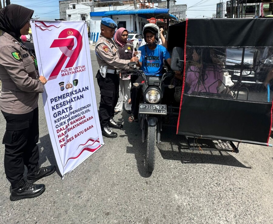 Pengemudi Ojek di Periksa kesehatan secara gratis, Kamis (12/6/2025)