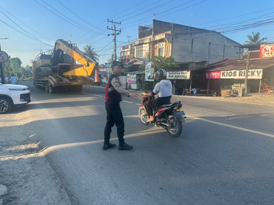 Personil Samapta Polres Batubara lakukan Strong Point Pagi,Rabu (18/6/2025)