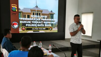 KBO Satresnarkoba Polres Batubara Ipda Juber R Simanjuntak Sebagai Narsum Sosialisasi Narkoba, Rabu (18/6/2025)