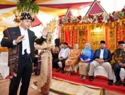 Pernikahan Putri Bupati Batu Bara Erat dengan Adat Budaya di Zaman Modernisasi