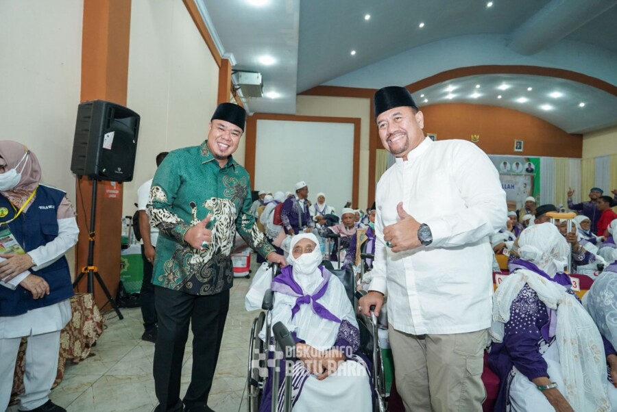 Bupati dan Wabup Sambut Kepulangan Jemaah Haji Batubara, Rabu (25/6/2025)