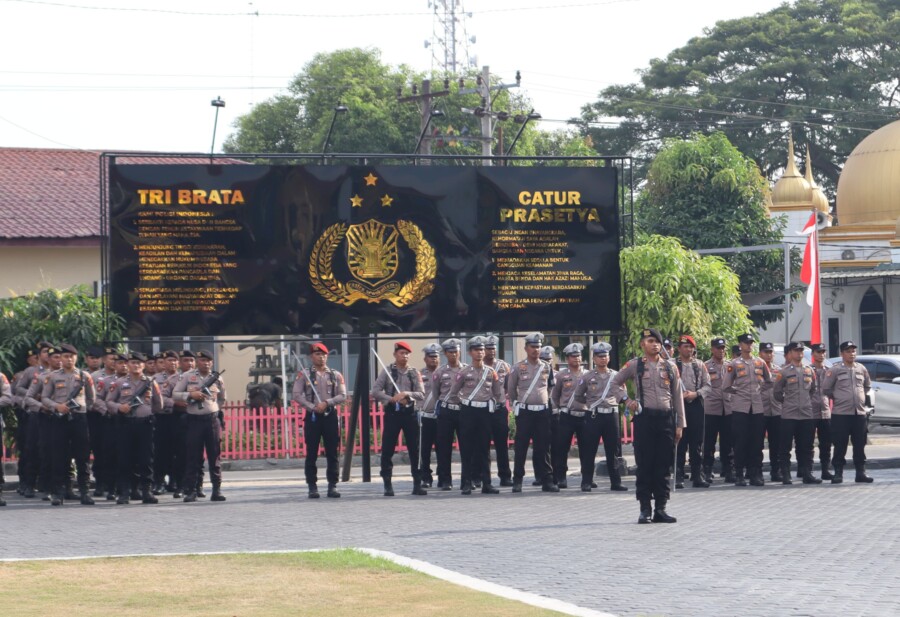 Ipda Arcen Komandan Upacara Dalam Rangka HUT Bhayangkara ke-79, Senin (30/6/2025)