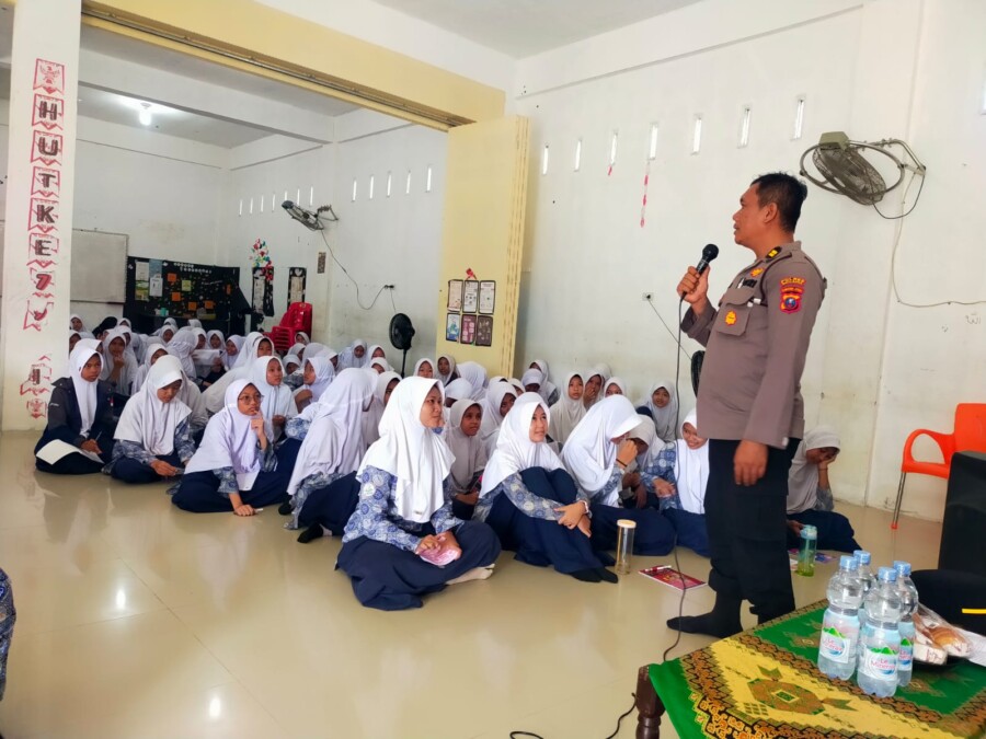Waka Polsek Indrapura Sosialisasi Kepada Pelajar , Kamis 17/7/2025