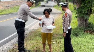 Satlantas Polres Batu Bara Tunjukkan Kepedulian Sosial: “Tidak Ada yang Cukup Selain Berbagi”