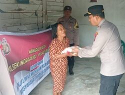 Minggu Kasih, Kapolsek Indrapura Berbagi Kepada Warga