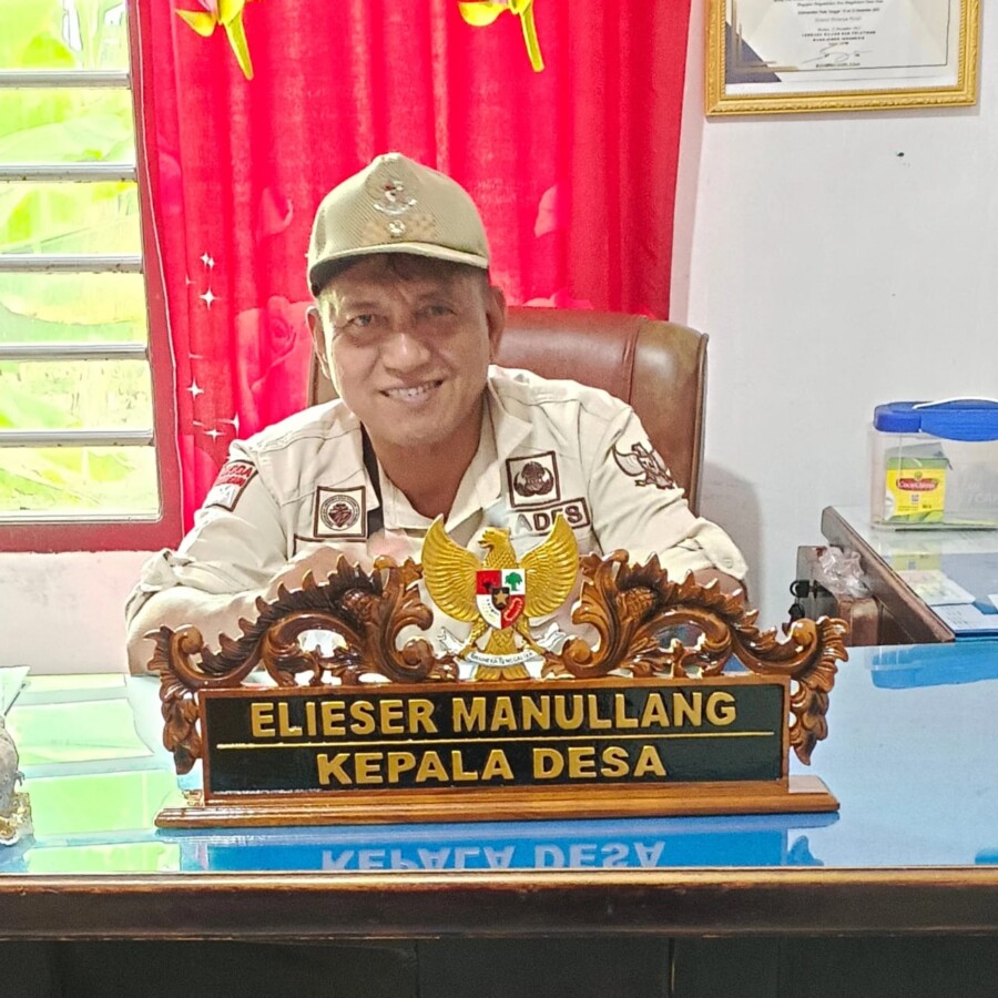 Kades Desa Sei Mentaram Elieser Manullang