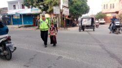Peduli dengan Pelajar, Kanit Gakkum Berikan Kenyamanan