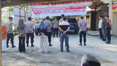 Apel Pagi, Kapolsek Ingatkan Personil Waspada di Malam Hari