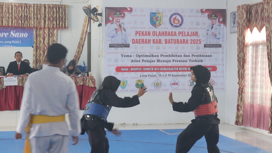 Atlet Pencak Silat