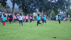 Pertandingan Persahabatan Kasti Antar Ibu-Ibu, Suasana Penuh Semangat dan Kekeluargaan