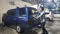 Seorang Pencinta Mobil Tua, Merawat Kenangan dengan Sepenuh Hati