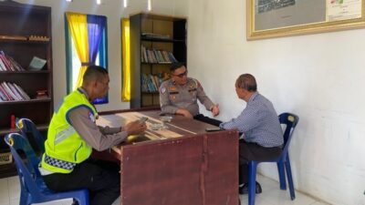 Melalui KBO Lantas Ipda Putra Hasibuan Cooling system bersama toko masyarakat, Selasa (1/9/2025)