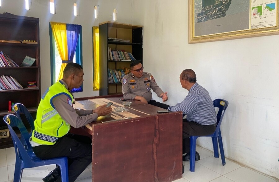 Melalui KBO Lantas Ipda Putra Hasibuan Cooling system bersama toko masyarakat, Selasa (1/9/2025)