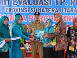 Wabup Apresiasi PKK Mekar Baru, Desa Percontohan UP2K Berbasis Tanaman TeLor