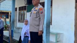 Police Goes To School, Kanit Binmas Medang Deras Sampaikan Pesan Kamtibmas kepada Siswa