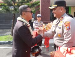 Dua Pejabat Polres Batu Bara Jalani Wisuda Purna Bakti