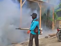 Tim P2P Dinkes PPKB Batubara Bersama UPT Puskesmas Giat fogging