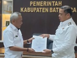 Asisten III Terima SK Plt Sekda Kabupaten Batu Bara