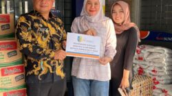 Bank Sumut Kembali Tunjukkan Kepedulian, Serahkan Ratusan Paket Sembako untuk Warga Terdampak Banjir